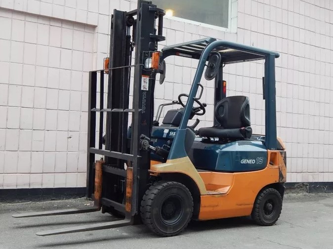 картинка Автопогрузчик Toyota 02-7FG15 Б\У 